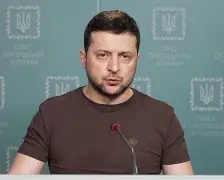 全场球迷高喊佩德里-AYX SPORTS