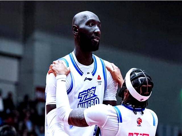 风云突变！布莱顿转会期完成体检；CBA季后赛版图或变；赛场秩序良好；控场能力受关注(布莱顿大学艺术学院好不好申请)-ayx