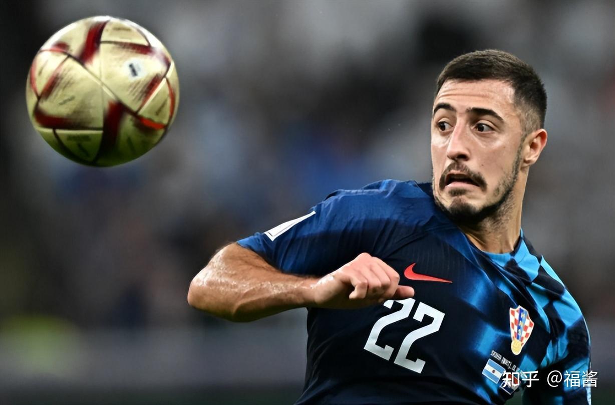 包含今晚巴塞罗那调整名单以备意大利杯，主帅复盘环节打磨，球迷炸锅，训练强度明显提升的词条-ayx