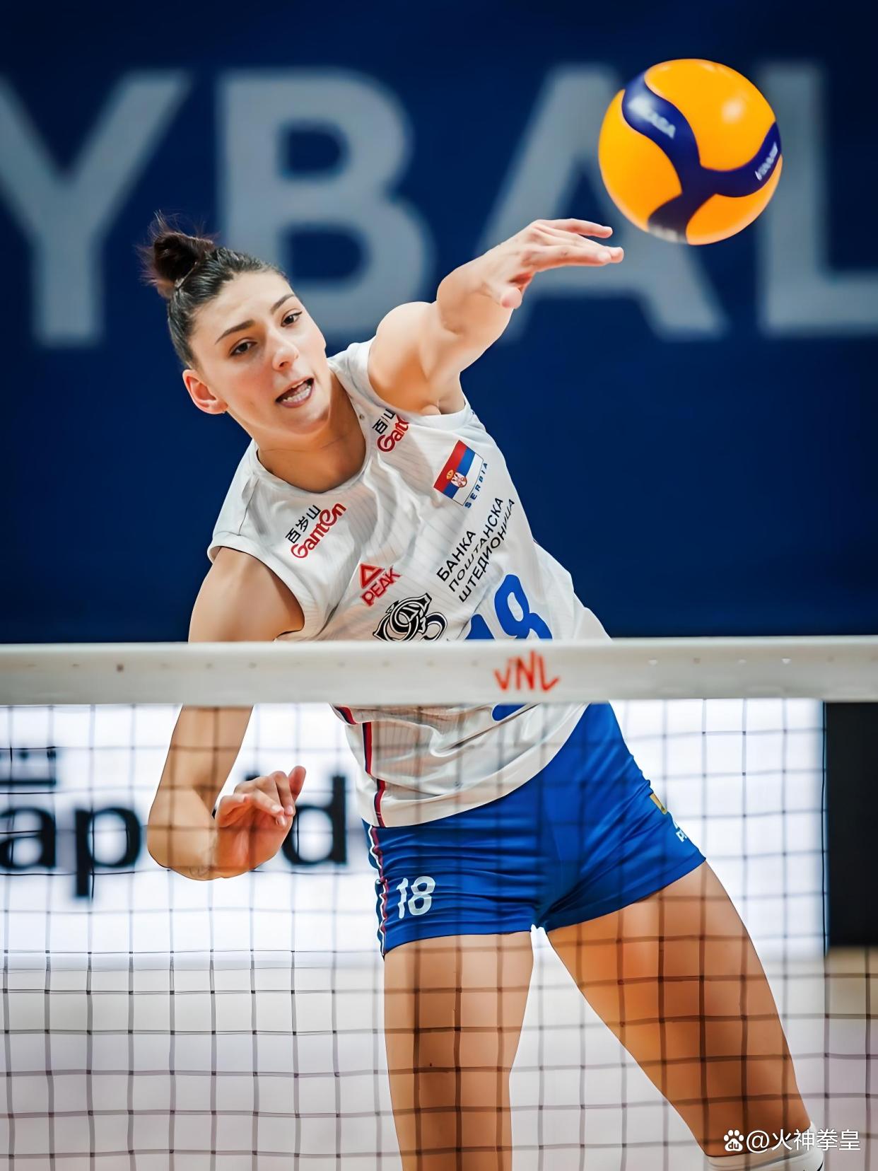 今晚塞维利亚备战全明星赛，队长鼓劲细节曝光，目标明确，阵容厚度经受考验的简单介绍-爱游戏